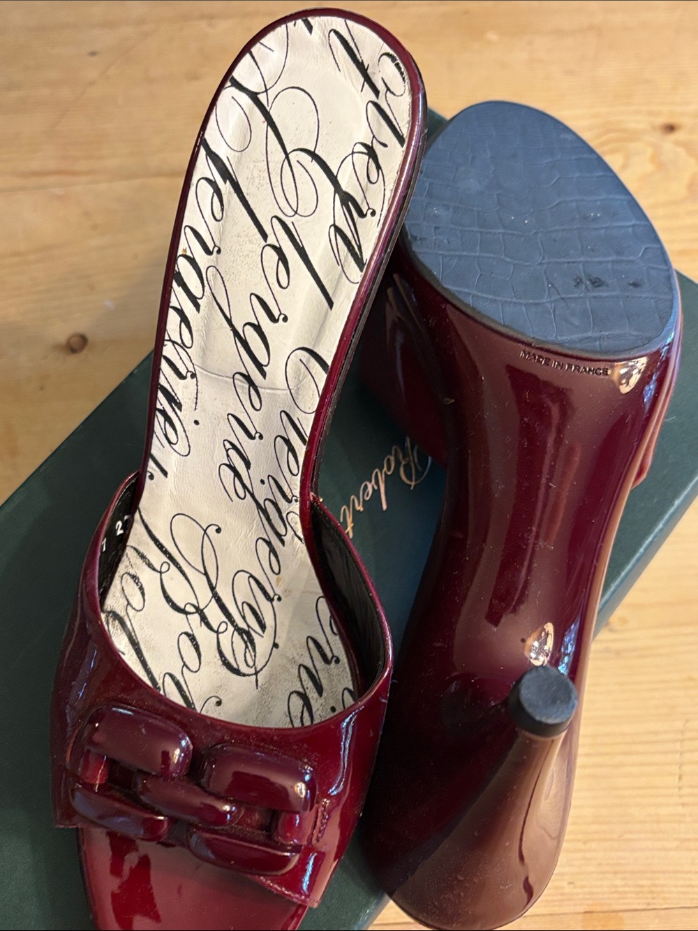 Robert Clergerie Burgundy Patent Chain-Detail Mules - Picture 4 of 5